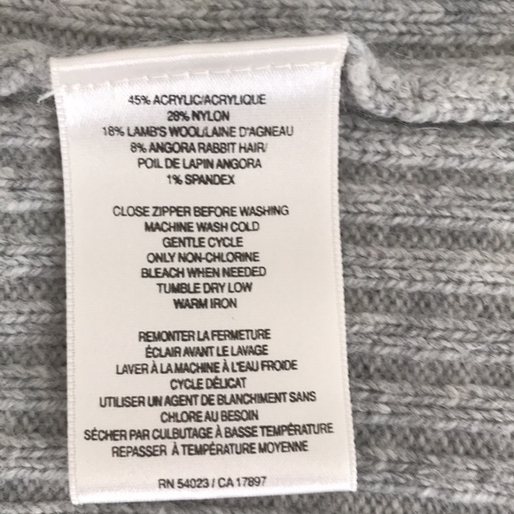 Old Navy long grey zip up sweater - Picture 10 of 10
